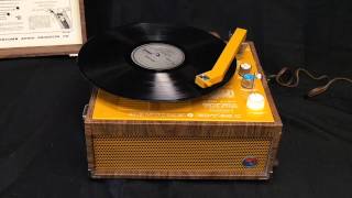 Vintage Newcomb Portable Record Player Edt-28C Play Tested See Video