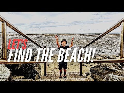 Chaise goes to the beach