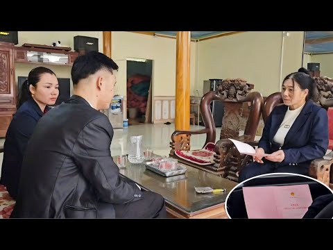 Hoang and Khanh registered their marriage, much to the surprise of Khanh's mother.