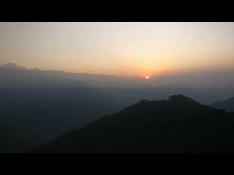 Sunrise at Ghale Gaun, Light spectrum & mountains towards the end (Nov 15)