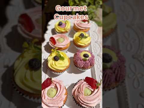 #cupcakes #lemoncupcakes #strawberrycupcakes