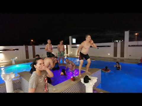 Dancing Titos