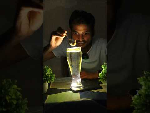 “Haldi Aur Pani Ka Magic Reaction 🧪 | Color Change Science Experiment #Shorts”