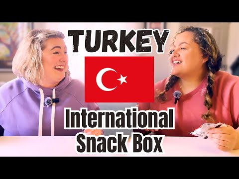 WI Try an INTERNATIONAL SNACK BOX from TURKEY!! 🇹🇷