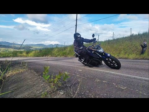 CB500F com Jeskap K2 Black, curvas acelerando!