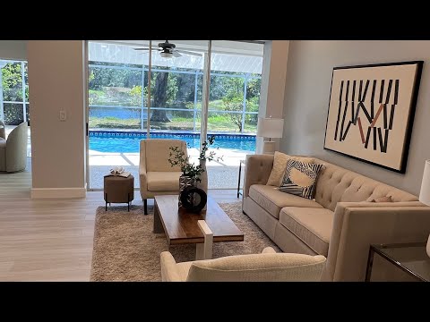 Lakefront Pool home in gated community in Sarasota, Florida