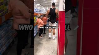 6'10 Tall Giant Bodybuilder 📏😱