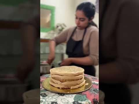 CAKE BAKING CLASS!  #yummy #cake #food #chocolate #class #baking #pastry #pastrychef #share #shorts