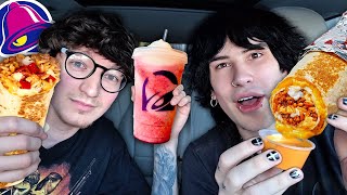 Trying Taco Bell's NEW Volcano Quesarito! w/Barry