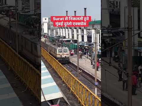 Surat Railway Station Mein Kya Haal Hai Dekho 😱🥺 #shorts #train #indiantrains