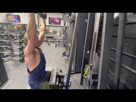 Pistol Grip Lat Pulldown