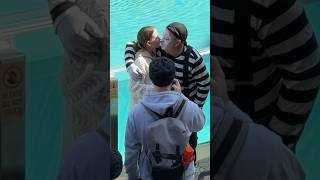 Gotcha! 😂😘  Tom the mime Seaworld compilation #seaworldmime #comedy #funnyvideos #shorts