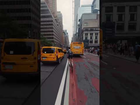 NYC Street Cycling / 5TH AVE / 4K #nyc #cycling