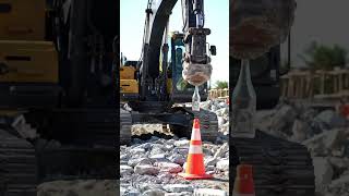 This Excavator Operator's Skill is on Another Level