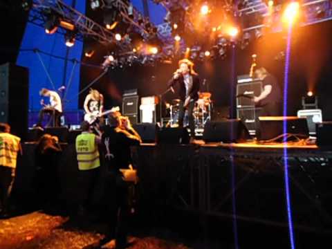 Alenah - Ett Dödsdatum Satt / Monstret @ Metaltown 2012