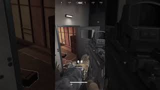 1v4, I ran out of AMMO! #DeltaForce #DeltaForceGame #gaming  #DeltaForceCreator