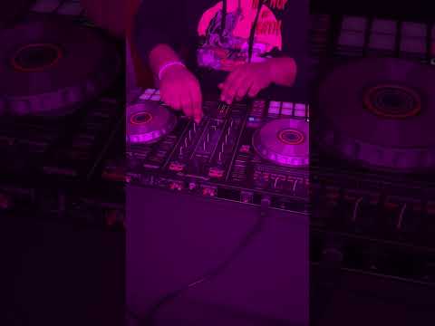 Another #throwback #dj #mashup #mix #mj #anitabaker #liberiangirl #angel #fyp #djjasjutley #explore