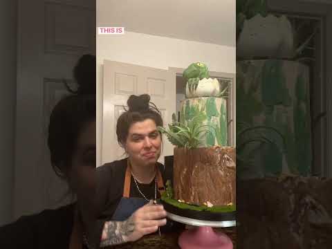 Dinosaur Cake #cake #cakes #cakevideo #cakevideos #boycakes #boycake #kidscakes #cakedecoratingtips