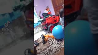 seneng banget joged 😂😂 #videolucu #bayijoged #tiktok #short