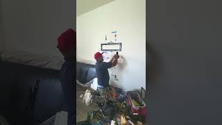 tv mounting and new outlet on the wall. #tvmounting #tvinstallation #wallmount #tvinstaller