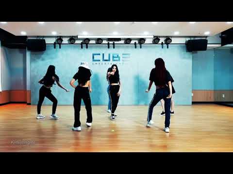 (g)-idle (여자)아이들 dance to BTS (방탄소년단) 'IDOL'