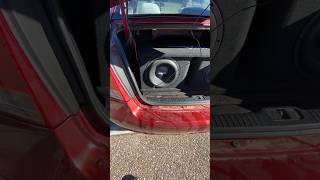 Skar Audio Subwoofers Setup Inside A Kia!
