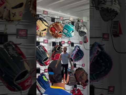 Who else has this problem??? 💰💵 #travelbaseball #rawlings #baseball
