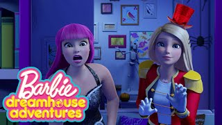¡NADA QUE TEMER! 🤡  | Barbie Dreamhouse Adventures | Barbie en Español Latino