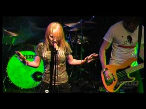 Paramore - Brick by Boring Brick (Live KROQ 09)