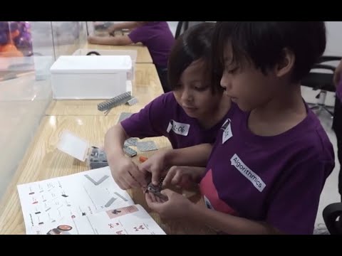 From Parts to Smart Robots – The Robotics Microdegree Journey!