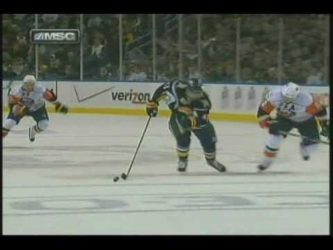 Clarke MacArthur Penalty Shot