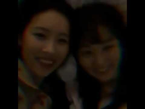 Seulgi showing her more feminine side... with Sunmi