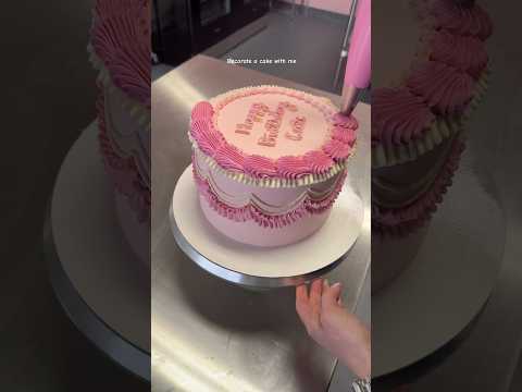 Cake decorating tutorial #cake #cakedesign #cakedecorating #caketutorial #cakes #cakeoftheday