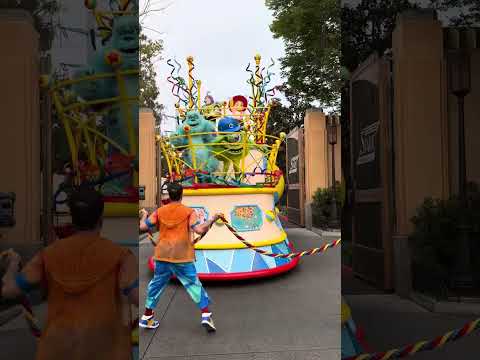 Better Together Parade at Disney California Adventure- a surprise ending from the cast members.