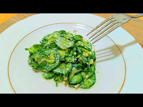 My Korean friend taught me this cucumber salad!It keeps your gut and skin healthy.