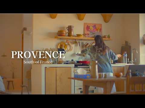 Slow living in France： Cozy days in the quiet village of Bonnieux | Stylish French homes