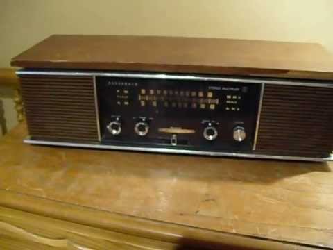Panasonic RE-7300A Table Radio