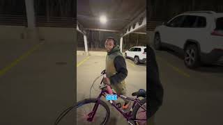 Can you elbow scrap on a bike #bikelifenyc #bmx #nycbmx #wheelies #shorts #bikelife