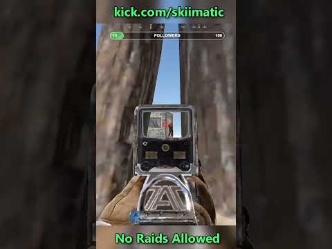 INSANE COUNTER-RAID ON STREAM! #shortsvideo #rust