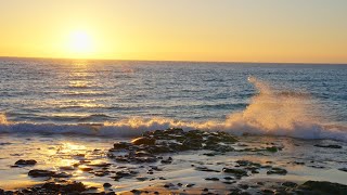 Beautiful Sunrise at the Beach - Ocean Waves Crashing on the Beach | 4K Ultra HD