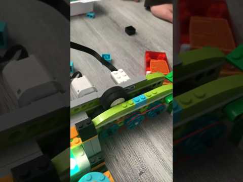 #shorts #wedo #robot #robotics #learning #legoeducation