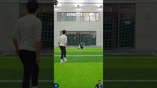 USA Girl Hilarious Football Tutorial Gone Wrong! 🤣⚽️ #FootballFails #FunnyTutorial #usafootball