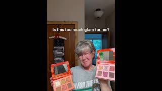 New Outer Glow eye shadow palette