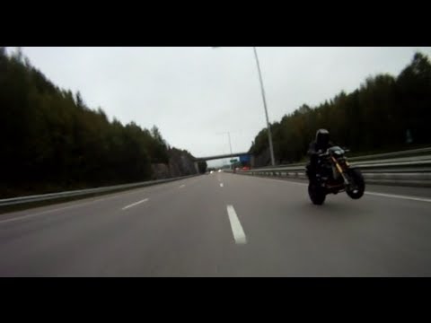 Ghostrider - Hayabusa Turbo 499bhp! 354 kmh wheelie top speed! - Howling GSXR Exhaust - Monster Busa