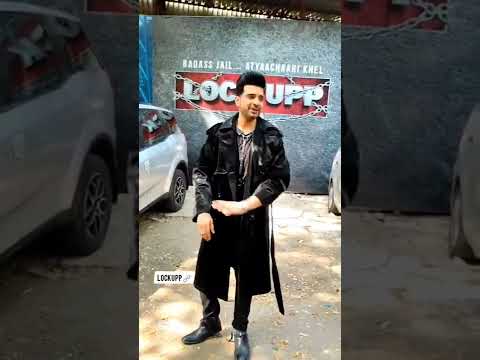 #karankundra at shoot location of #lockupp #shorts #bollywoodnews #khabarsarita