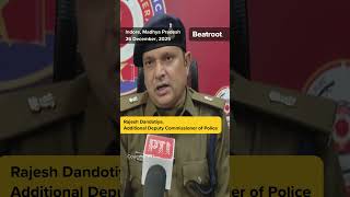 Right-wing activists forcibly removed Christmas decorations from a food street in Indore #shorts