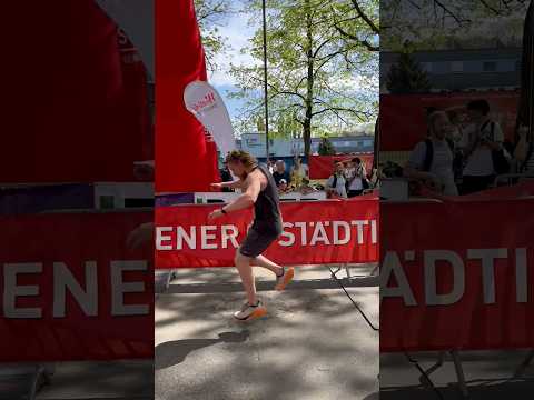 Flying over the finish line of a 5k run 👌🏻 😊 #slickback #5krun #vienna