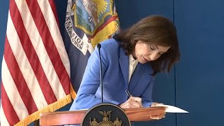 Gov. Hochul issues executive order allowing New Yorkers to get COVID shot without prescription
