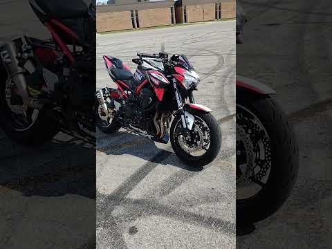 The Kawasaki Z900 -- Hot Or Not? #shorts #kawasaki #z900 #bike #rider