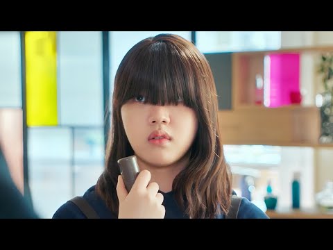 The Girl Whose Beauty Was Sealed Away Because Of Her Unusual Hair